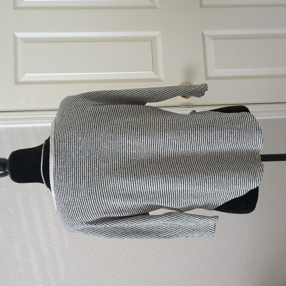 Silence and Noise Striped Knit Pullover Size XS (fits like a medium) - Picture 5 of 7